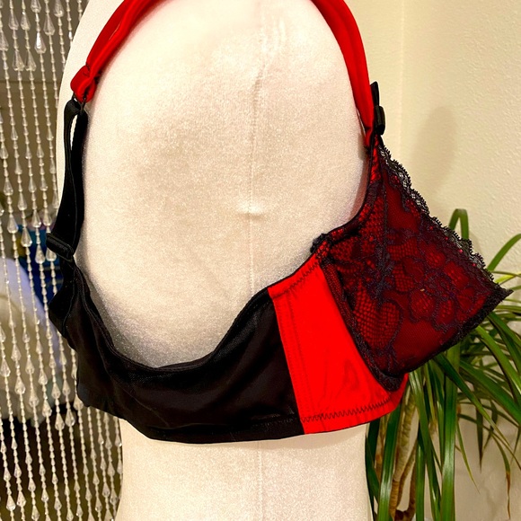 CACIQUE RED SATIN SERIOUSLY SEXY QUARTER CUP BRA - Picture 3 of 5
